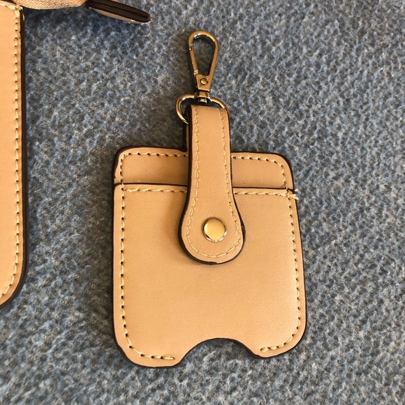 2 Piece Pouch Set - Picture 3 of 6